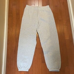 Aritzia grey sweatpants size S